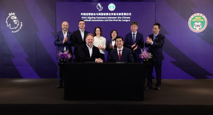 全国游泳锦标赛：张雨霏以第一佳绩挺进50米蝶泳决赛